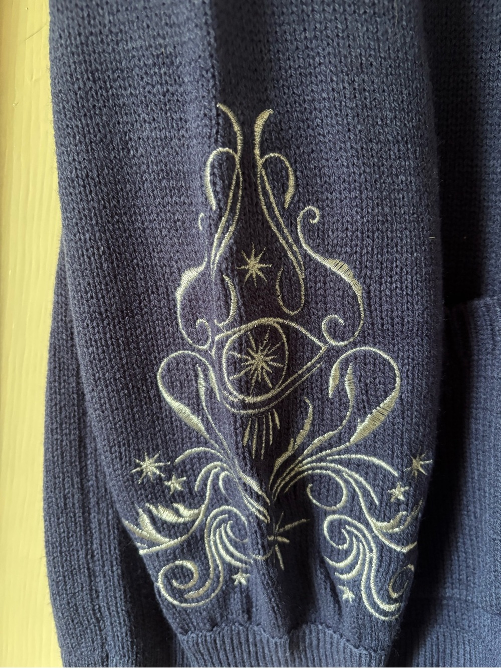 Women's ACOTAR sweater - Picture 4 of 6